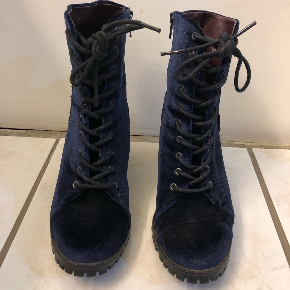 Blue velvet boots